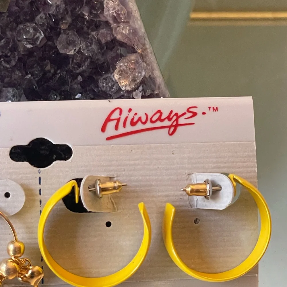 Gold and Yellow Heart Hoop Earrings - Picture 2 of 4